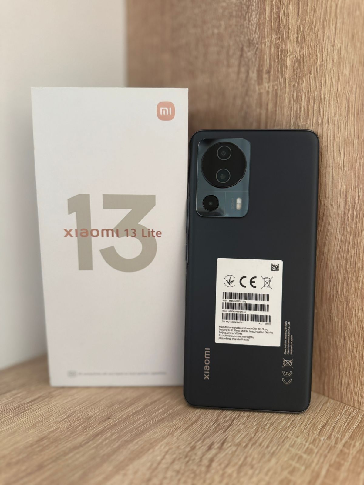 Продам XIAOMI 13 Lite