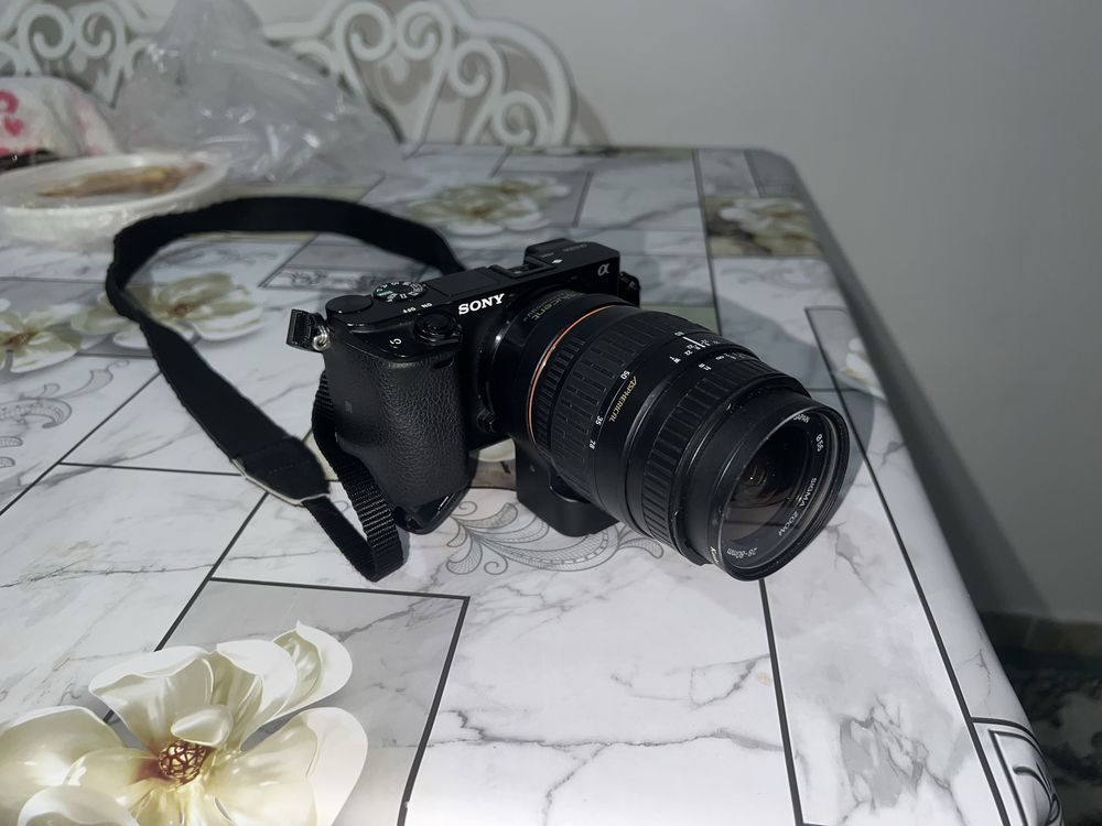 Sony a6300 с объективом 28-80mm макро f 1:3,5-5,8