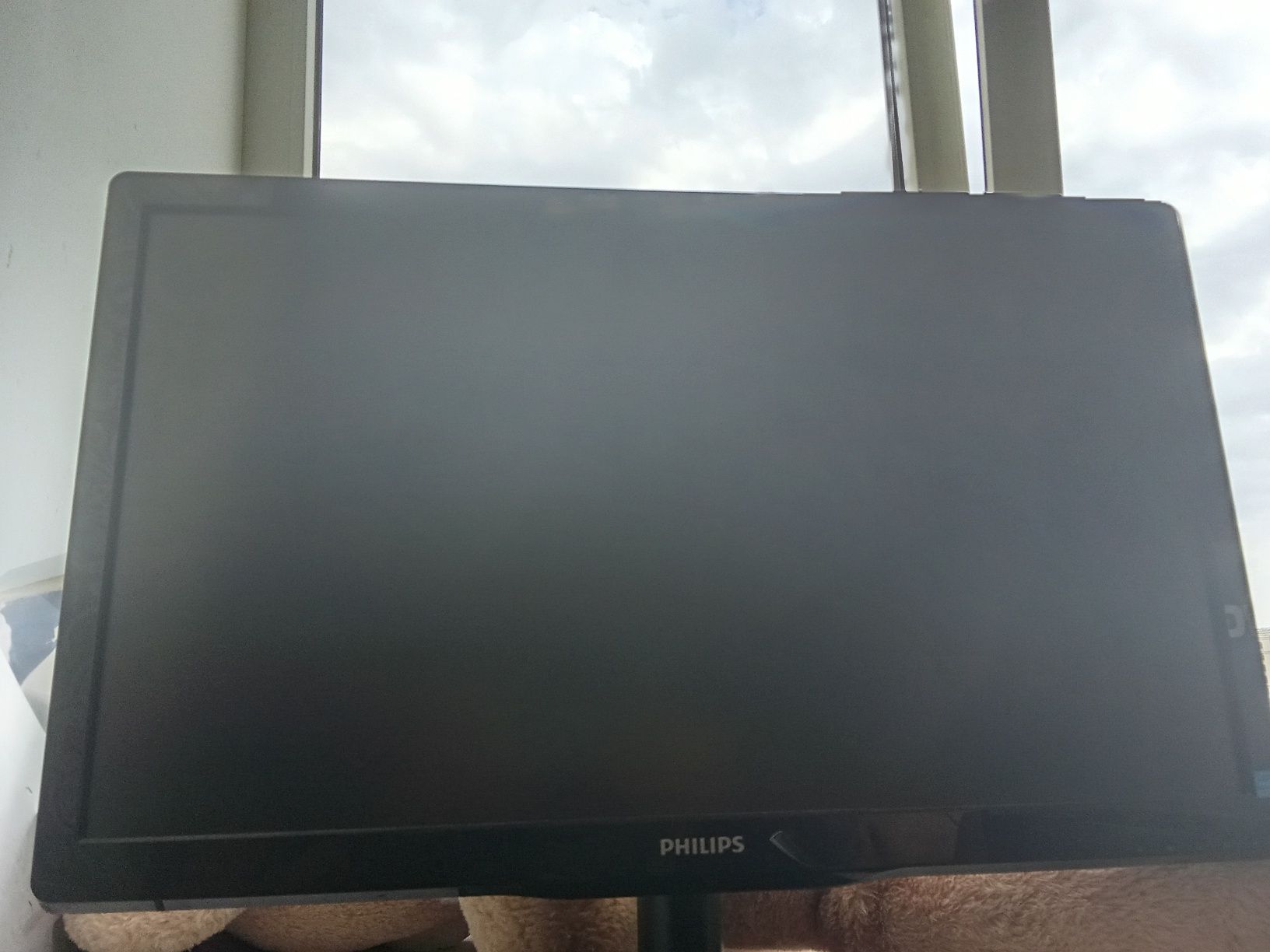 Продам монитор 60герц PHILIPS