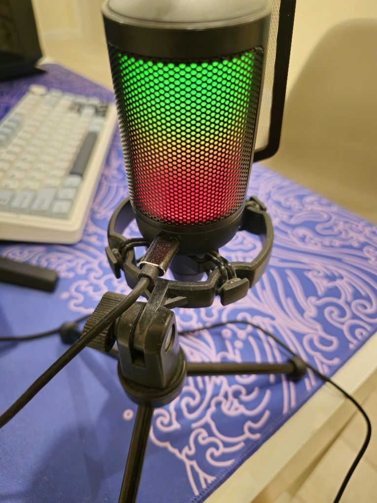 Микрофон Fifine A6V