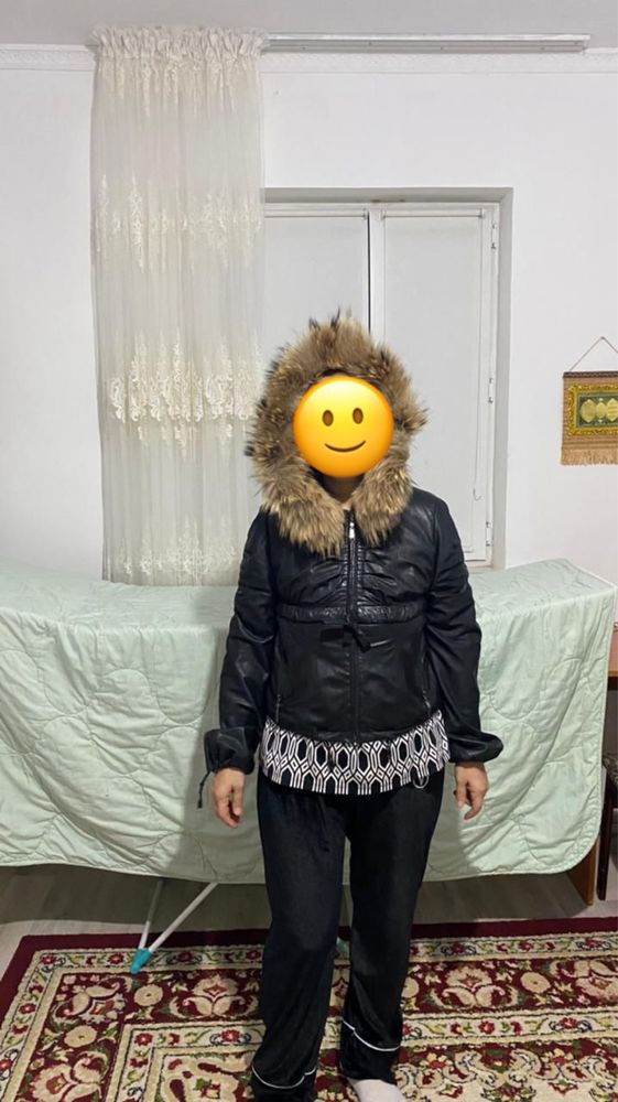 Куртка кожаная.