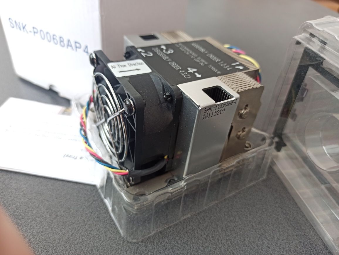 Кулер Supermicro SNK-P0068AP4 новый