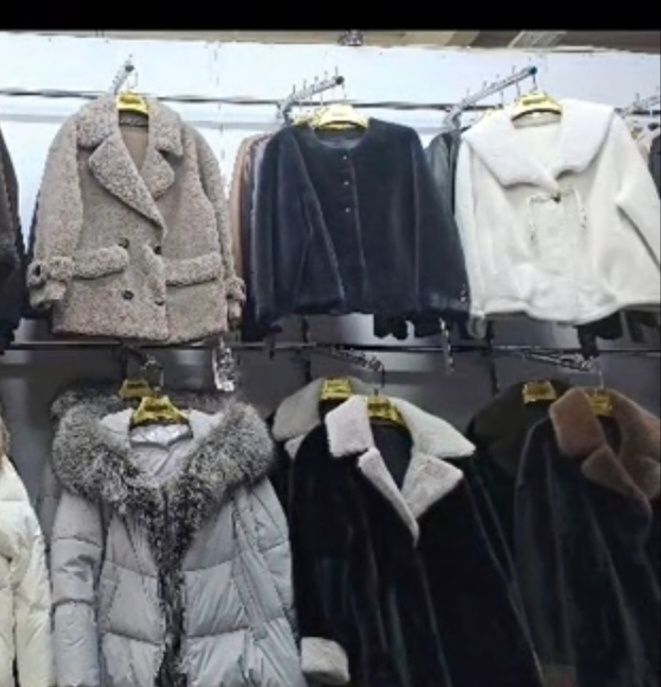 Срочно  Продаётся готовый бизнес бутик в  Астане женский одежды. И кур