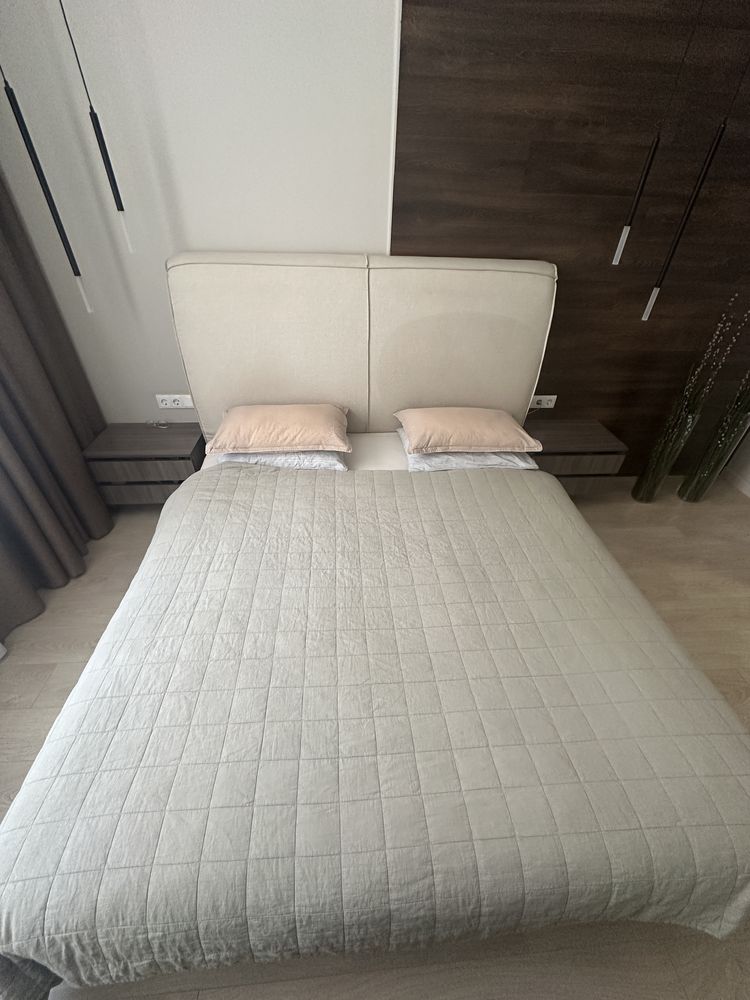 Продам дизайнерскую кровать