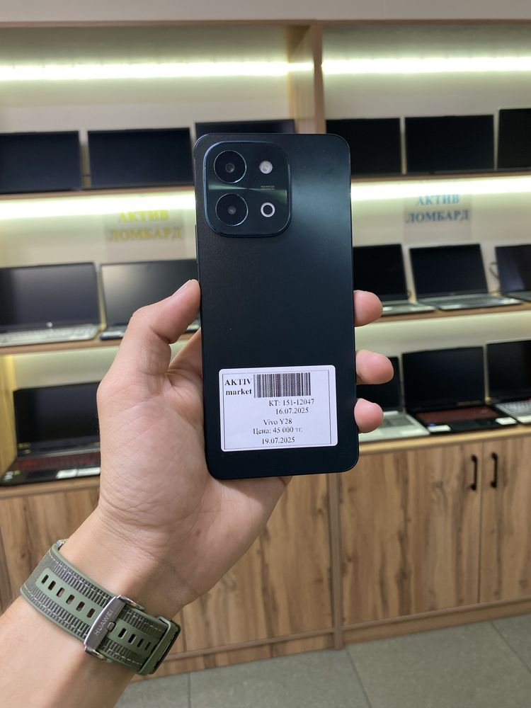 Смартфон Vivo Y28