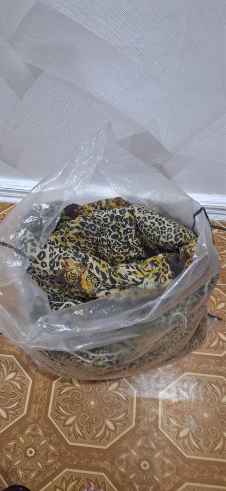 Продам подушки ,халат ,игрушки ,одеяло