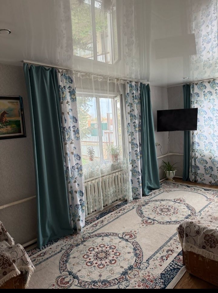 Продам дом в с .Подгорное