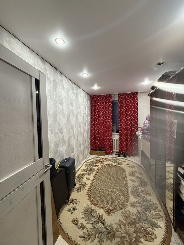 Продам 2 ком квартиру Газиз жубанова 3