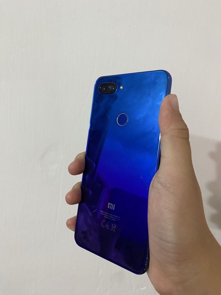 Xiaomi 8 Lite 64 гб
