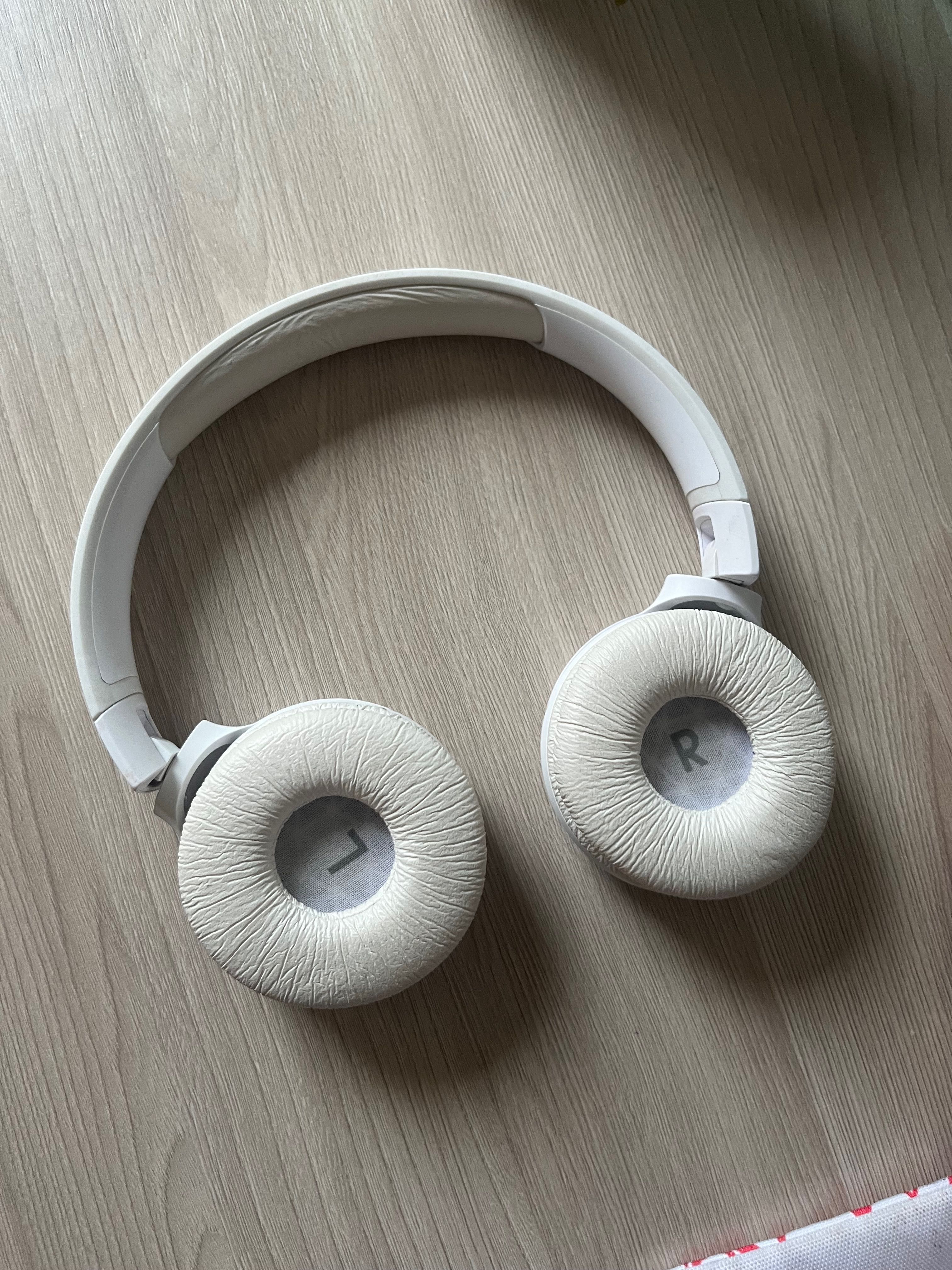 JBL tune 510 BT белые беспроводные