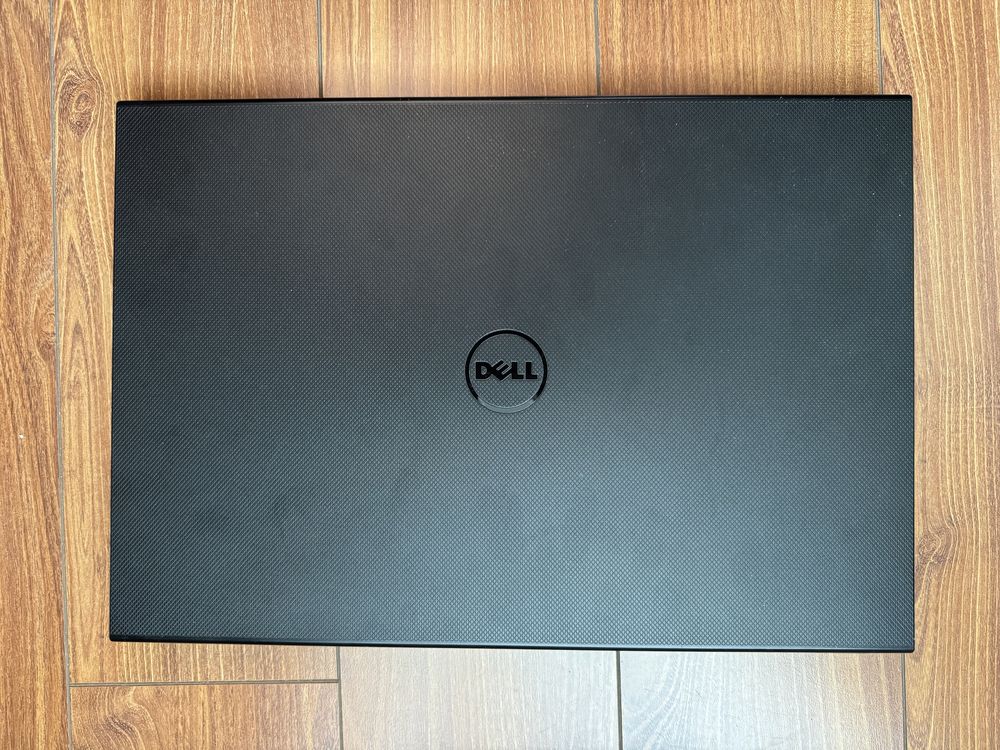 Ноутбук Dell inspiron 15 core i7 geforce 840  Озу 8 ssd 120