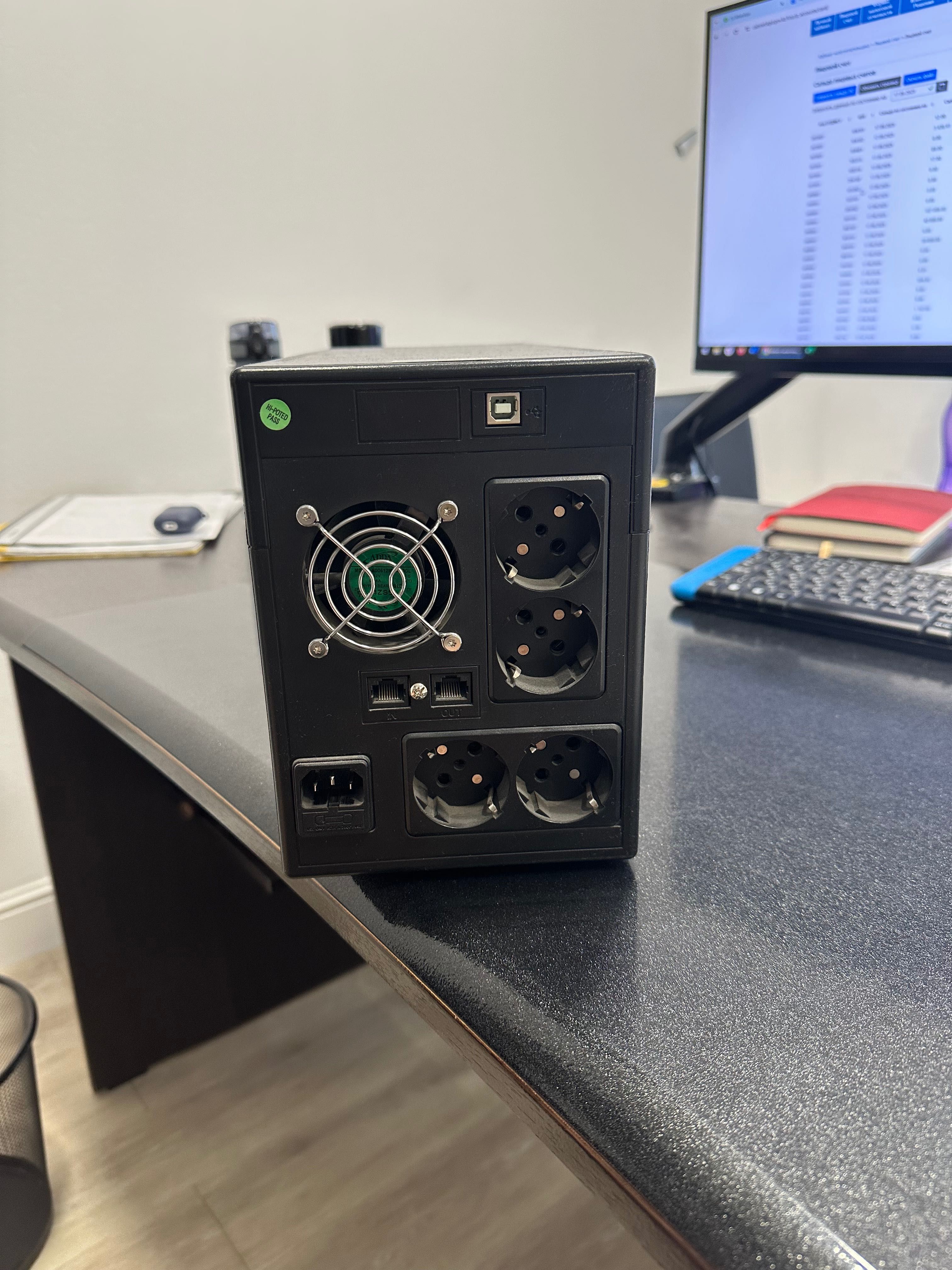 UPS для бесперебойного питания POWEREX