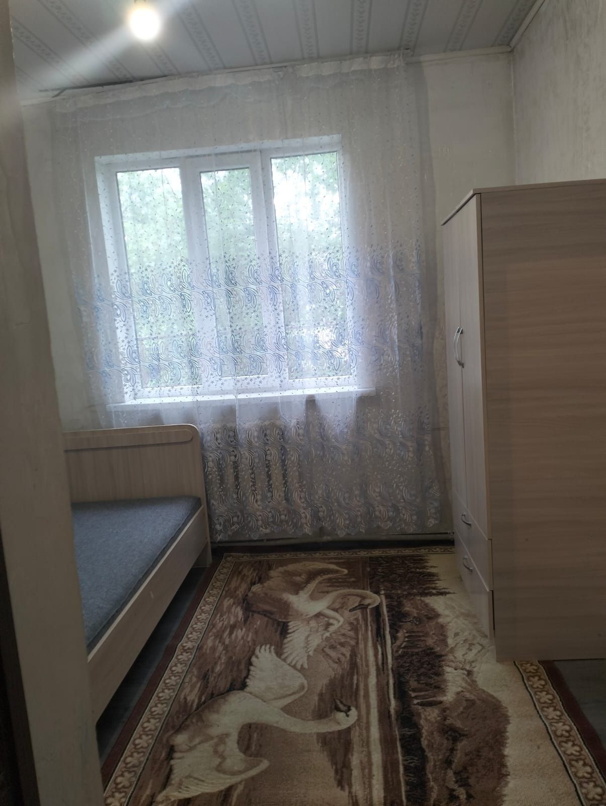 Сдается новый 1 комнатная времянка со всеми удобствами на длительный с