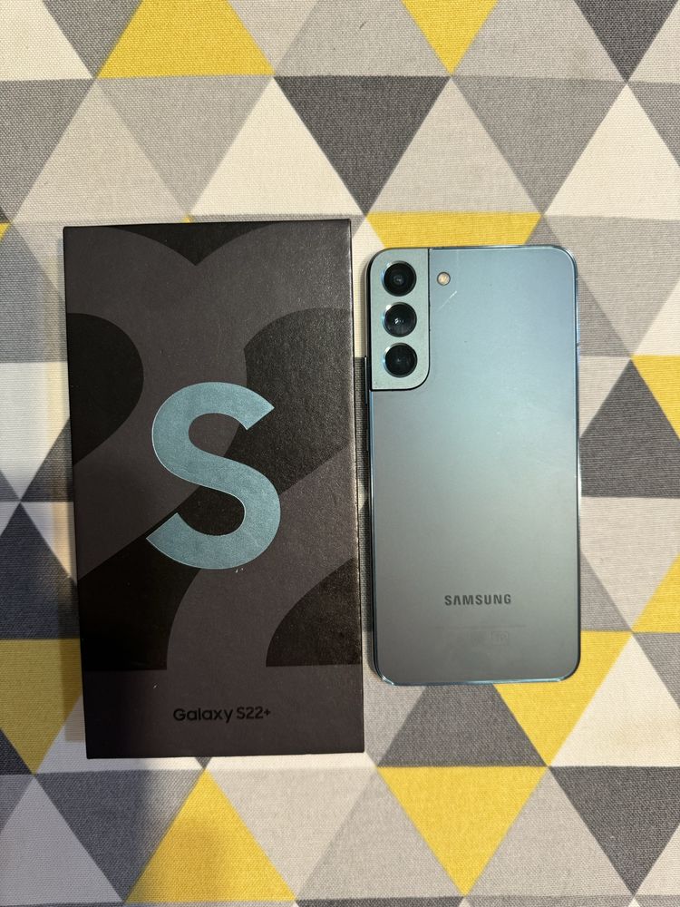 Смартфон Samsung Galaxy S22+ 8 ГБ/128 ГБ черный