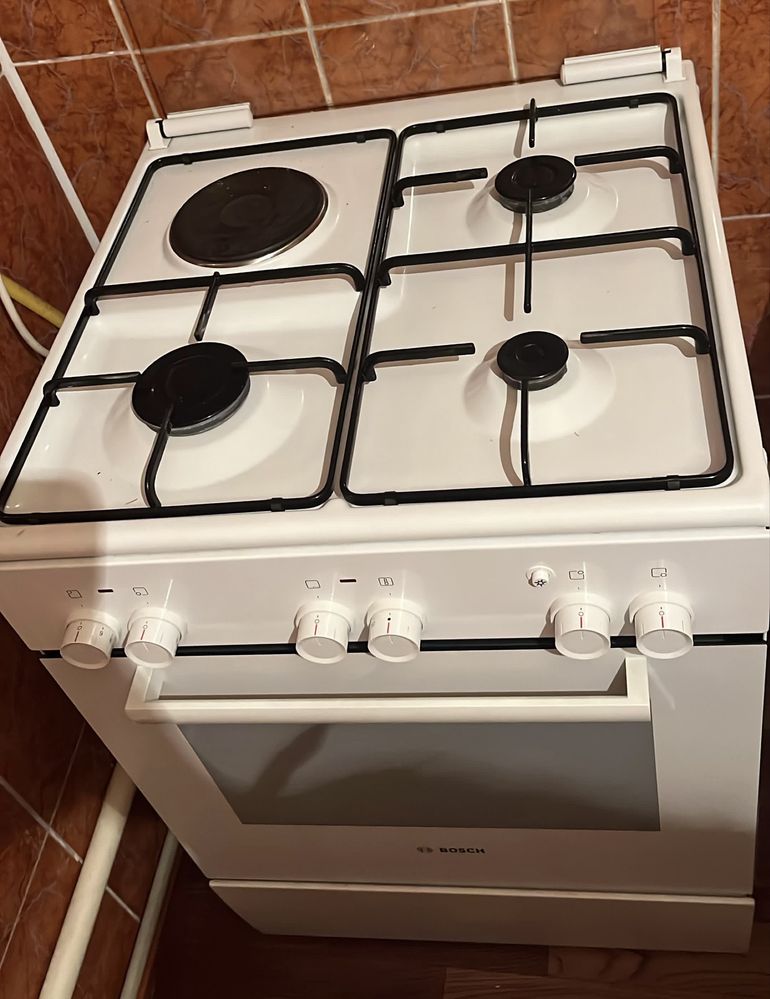 Газовая плита с духовкой