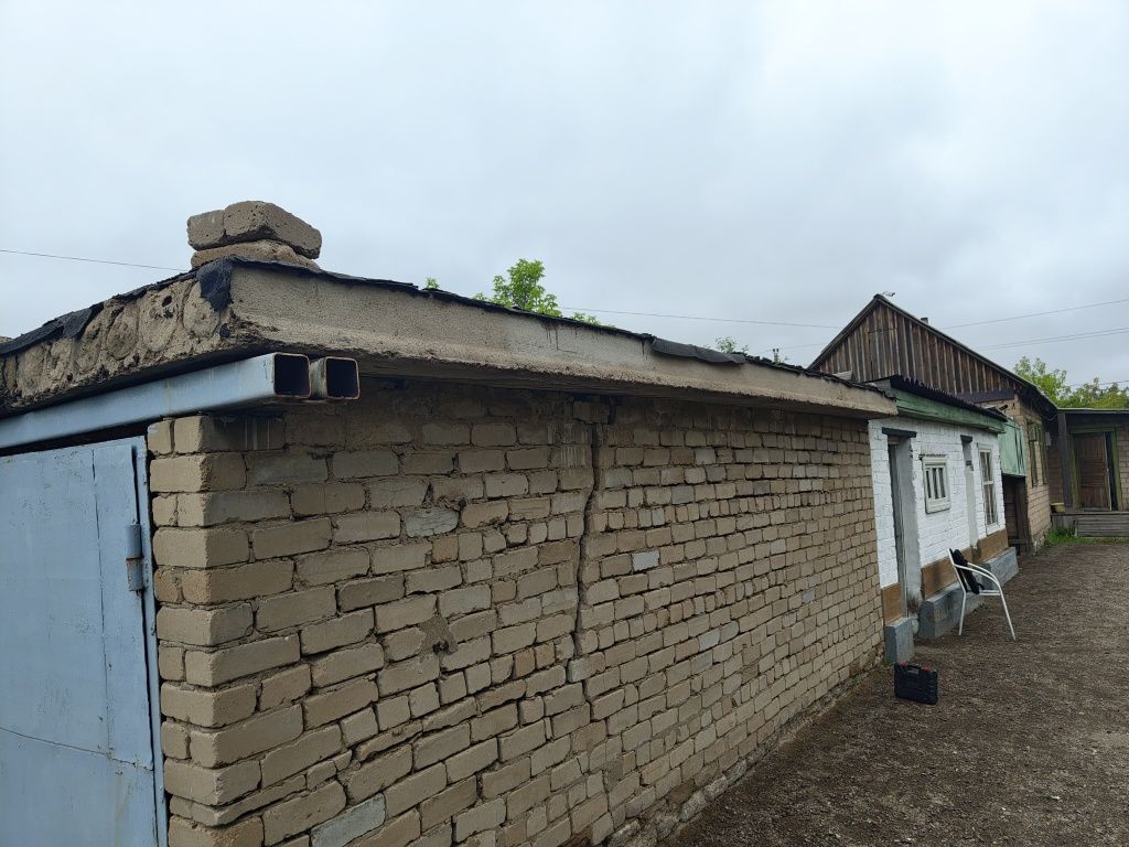 Плиты перекрытия б/у 4 штуки