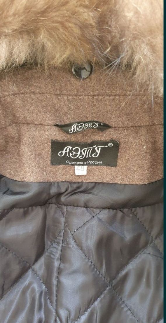 Продам зимнее пальто