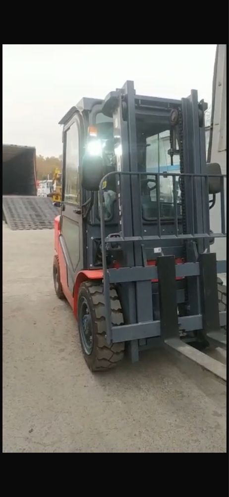 Продам вилочный погрузчик