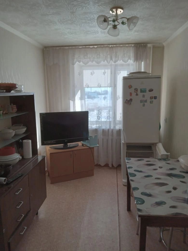 Срочно продам 4-х комнатную квартиру