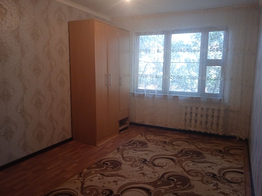 Комнату в общежитии