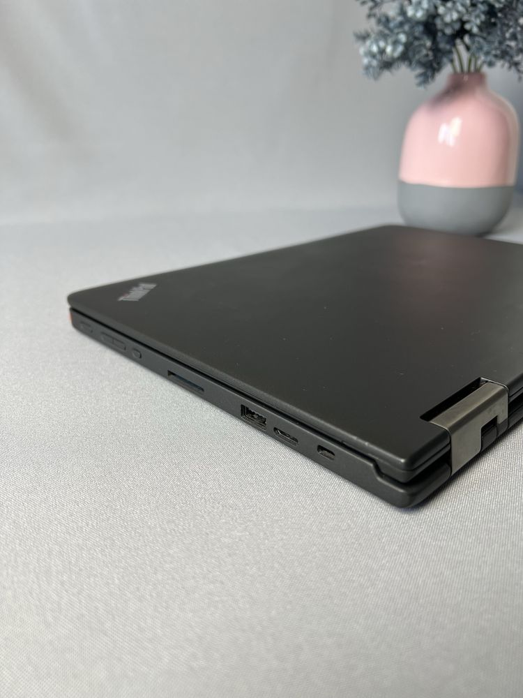 Lenovo ThinkPad Yoga 12.5 Core i5-4300U 1.9GHz / SSD/Сенсорный дисплей