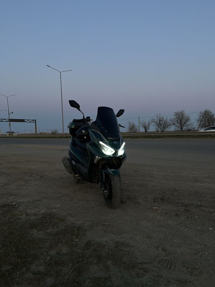Мопед MVXI 150 cc