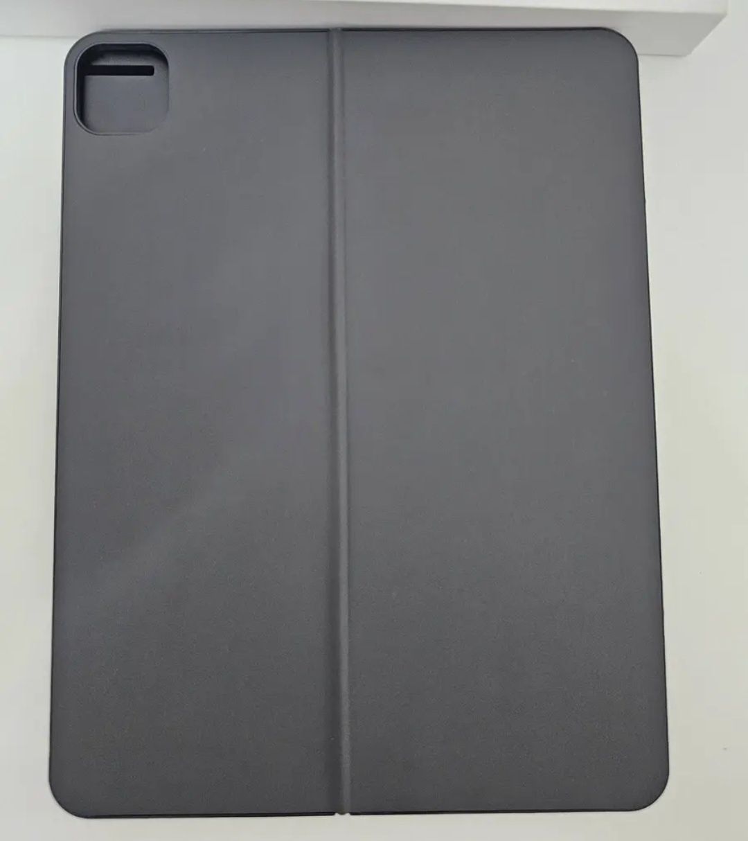 Продается клавиатура Magic Keyboard для iPad Air 4 2020, 5 2022, Air 1