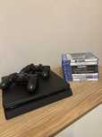 Ps4 slim 1000gb с двумя джостикам и дисками