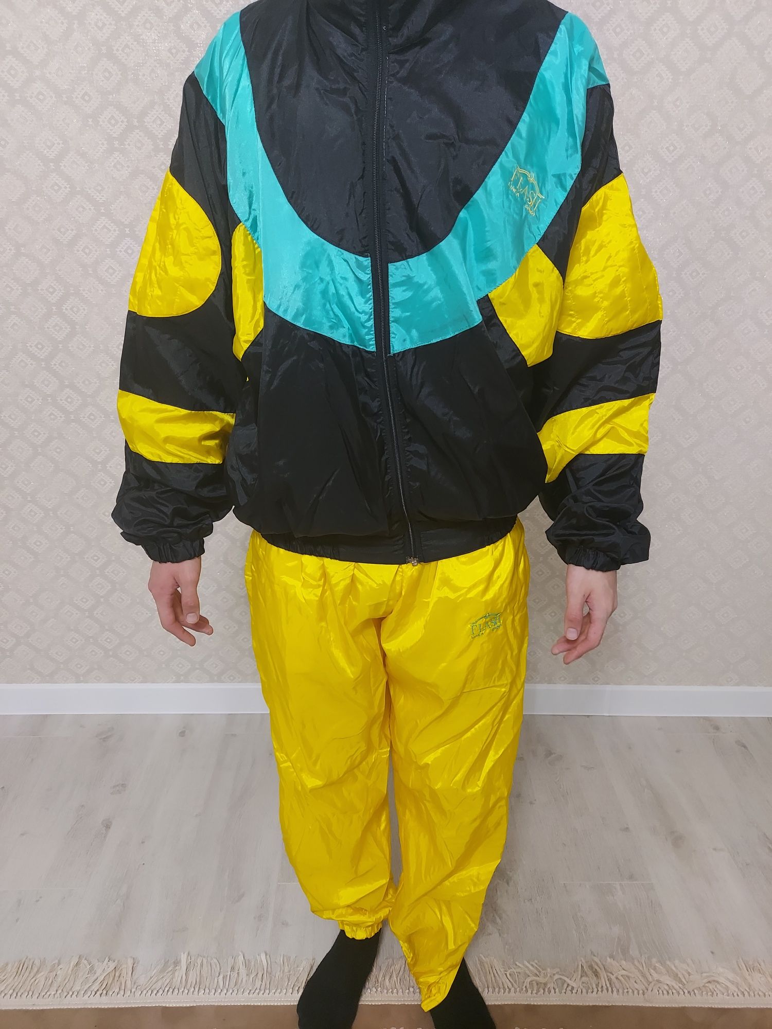 Спортивный костюм из 90 г. СССР