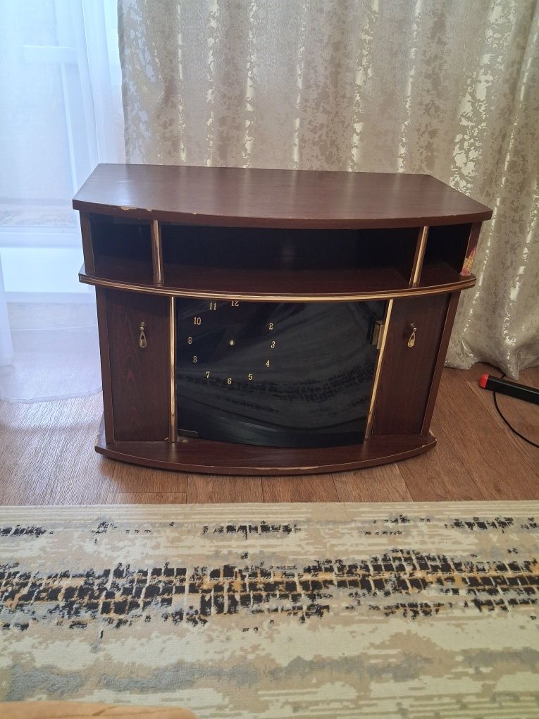 Тумба под телевизор 1000 тг