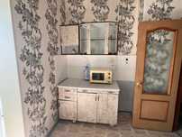 Продам кухонный гарнитур и бытовую технику(печь,микровол.,стир.машина)