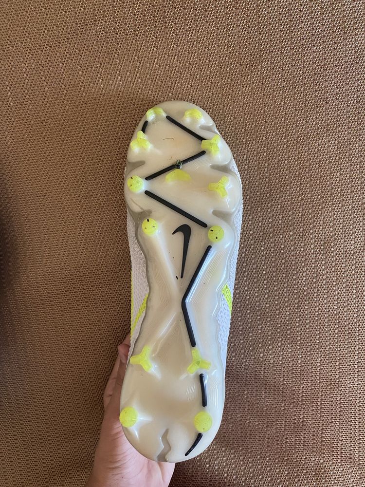 Продам Phantom GT, бутсы