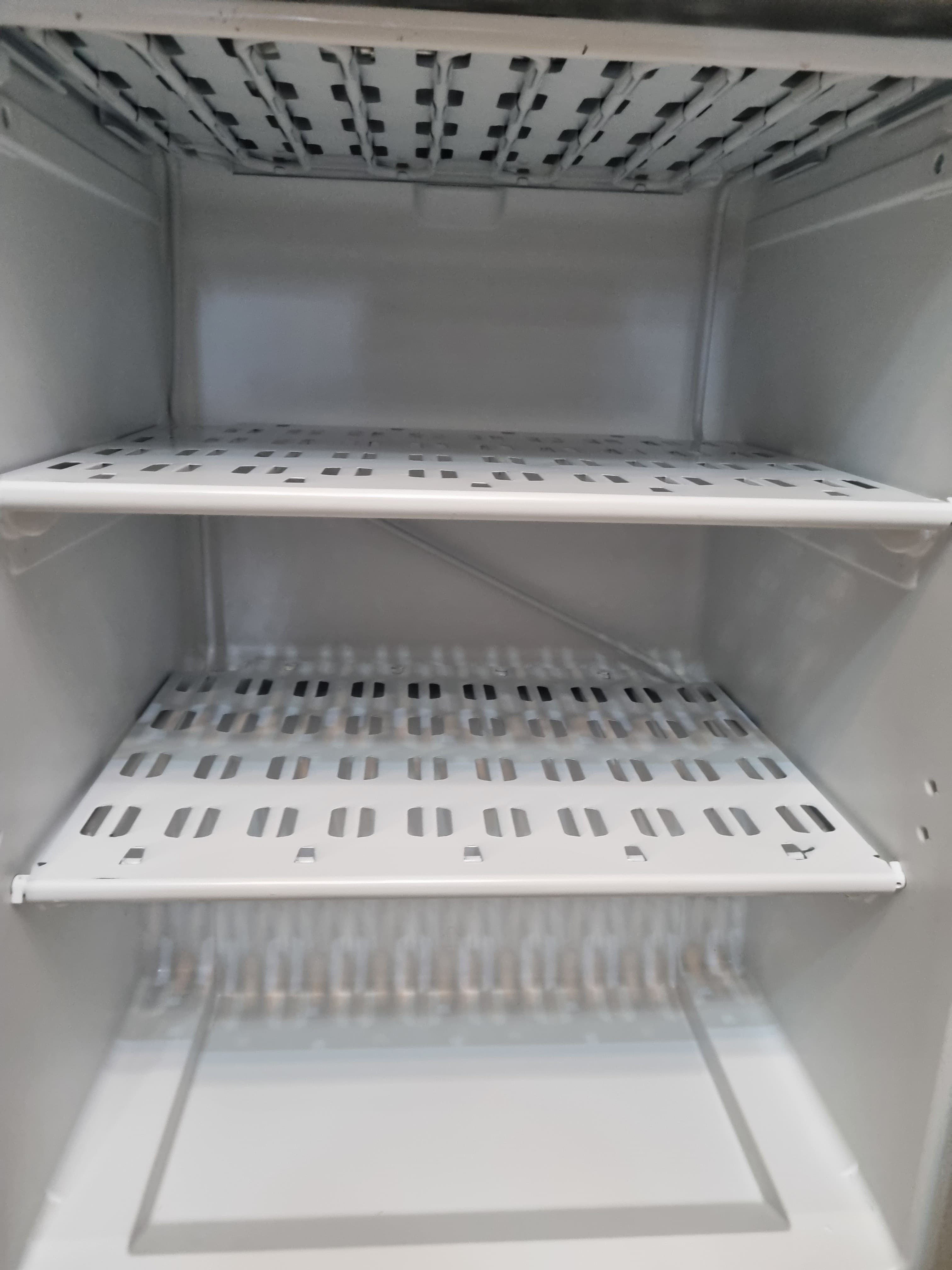 Холодильник indesit ds4180