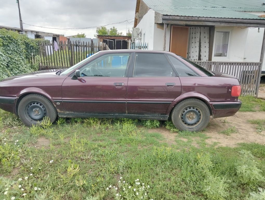 Продам Ауди 80 b4
