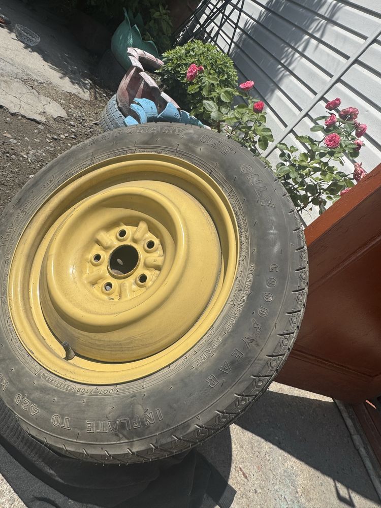 Продам диск на Тойота естима запаска . Новая
