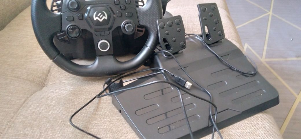 Игровой руль и падали