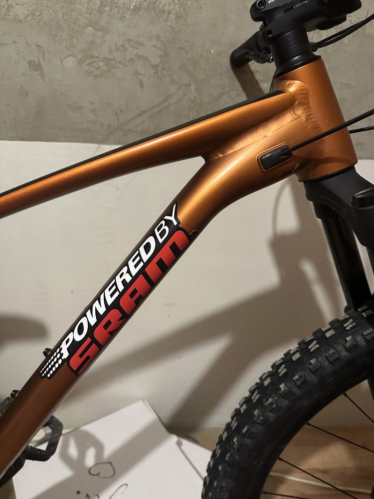 Продам велосипед Giant Fathom L