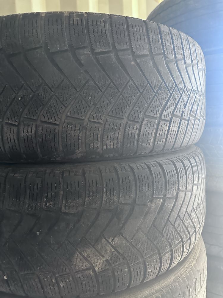 Шины 235/55R19 (16шт)
