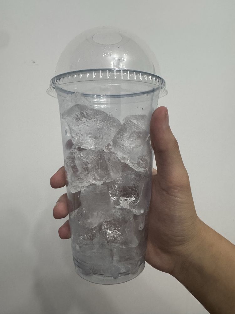 Стаканчики со льдом