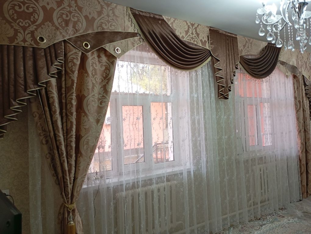 Продам срочно шторы в отличном состоянии