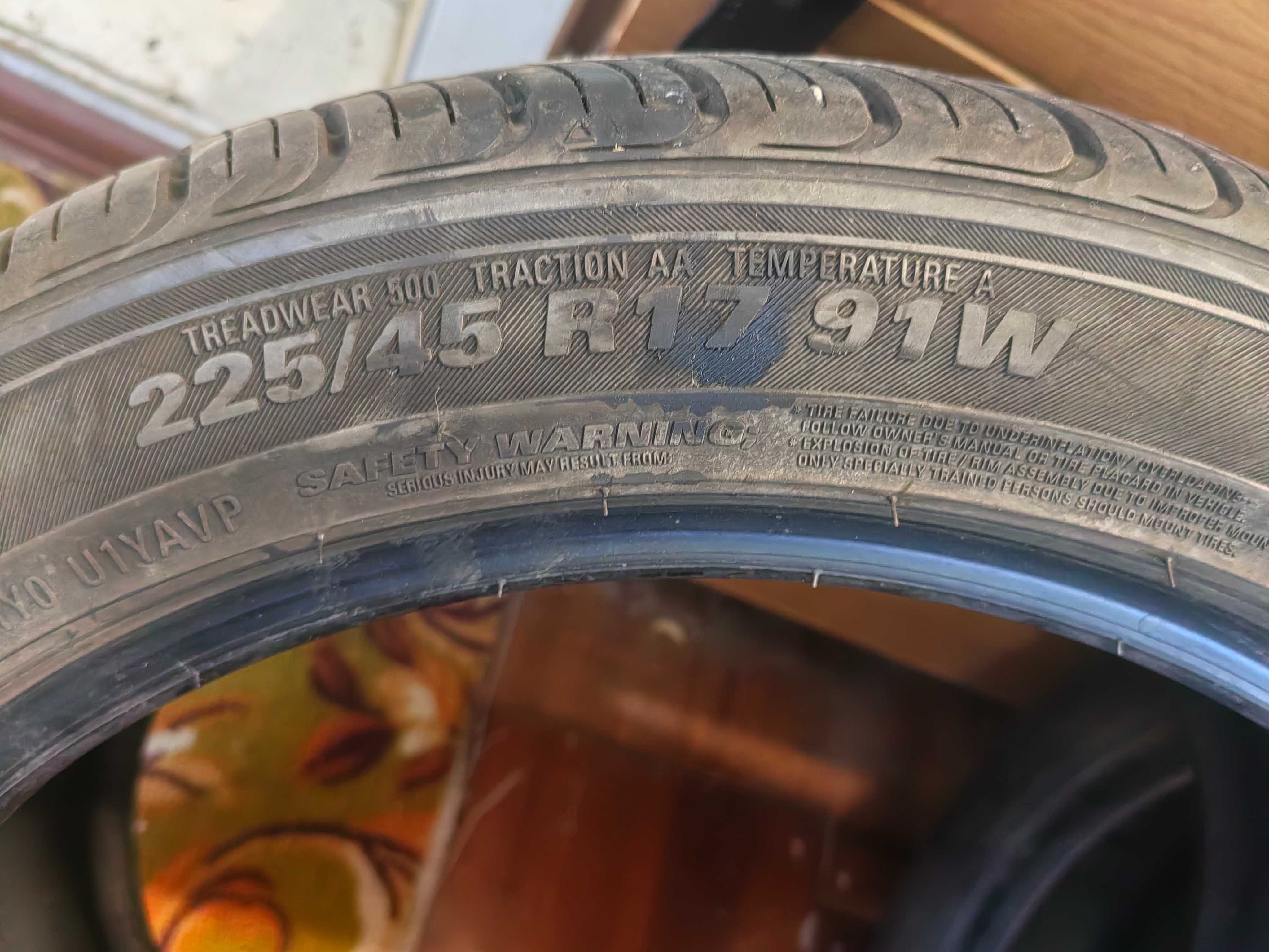 Автошины KUMHO 2 штк.