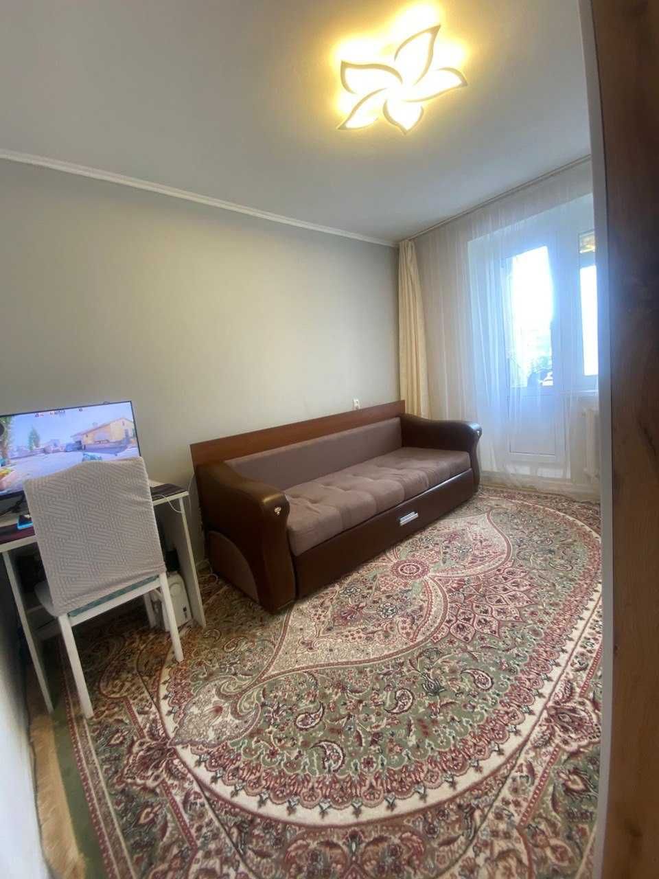 Продается 3 комн. кв. 4 мкр-н
