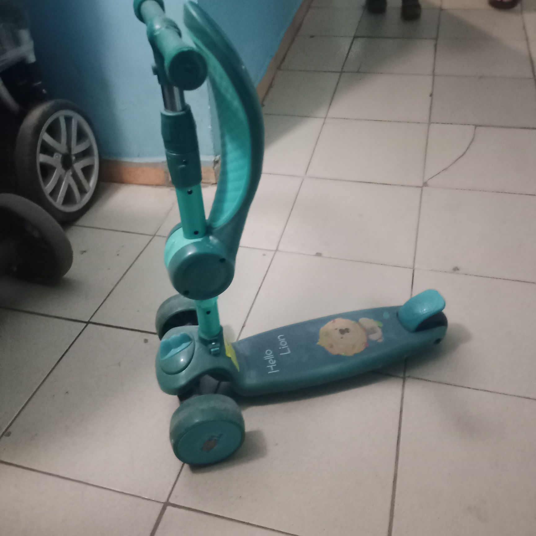 Продам самокат для ребенка