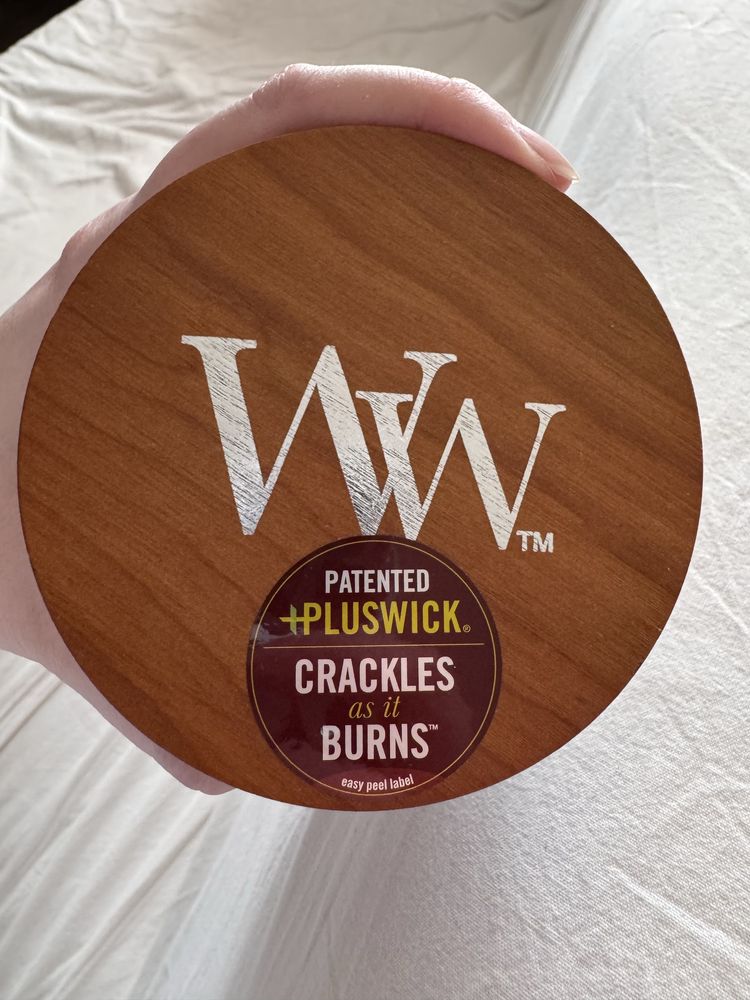 Свеча новая 275 гр от Wood Wick