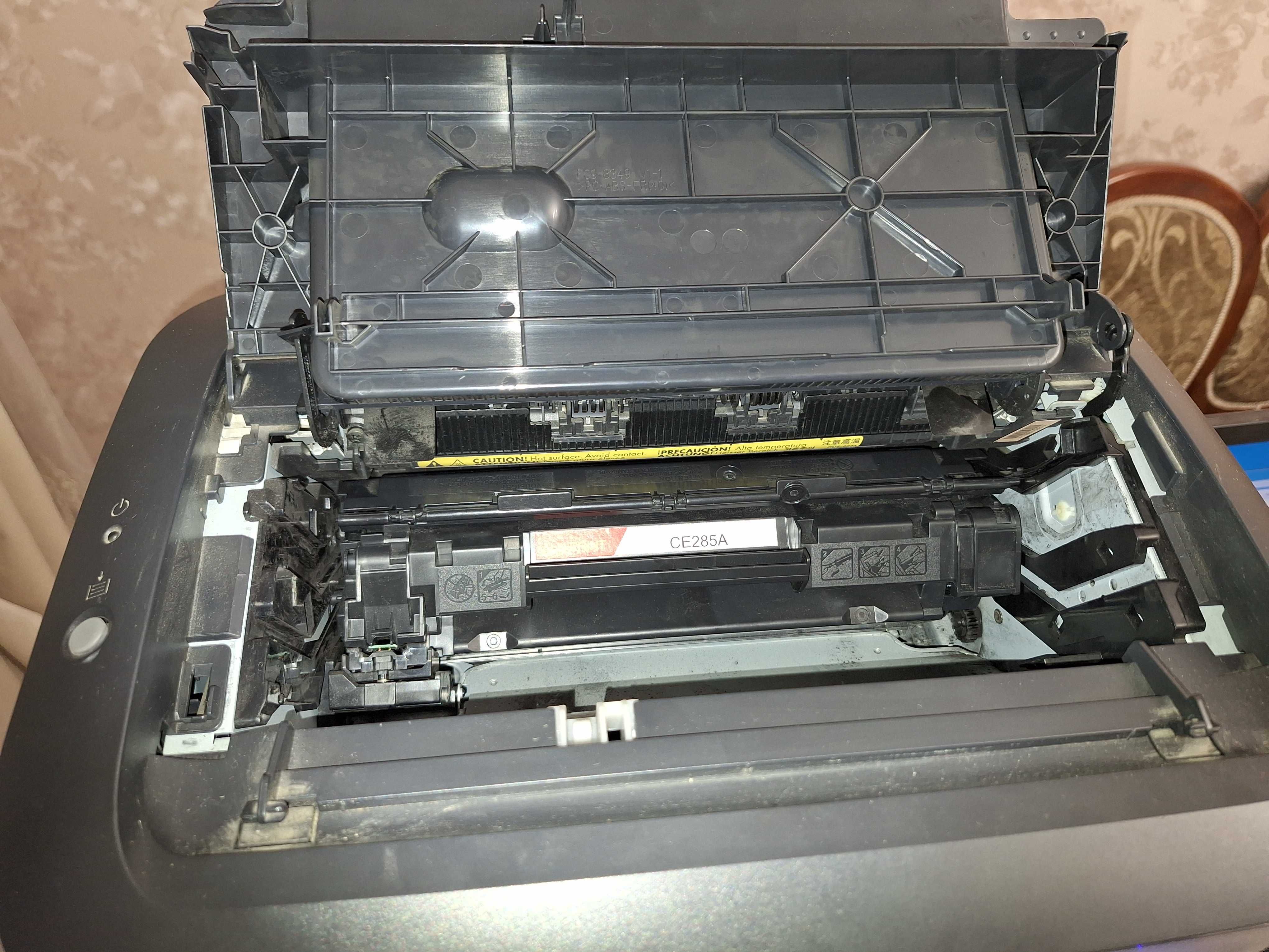 Принтер Canon LBP6020B  1 в 1 ом в хорошем состояний