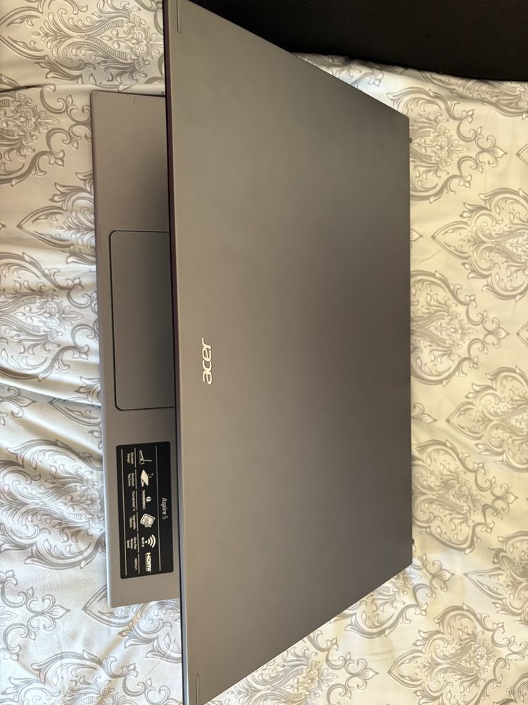 Сатылады!!! Тек алам дегендер жазсын! Ноутбук acer в хорошем состаянии