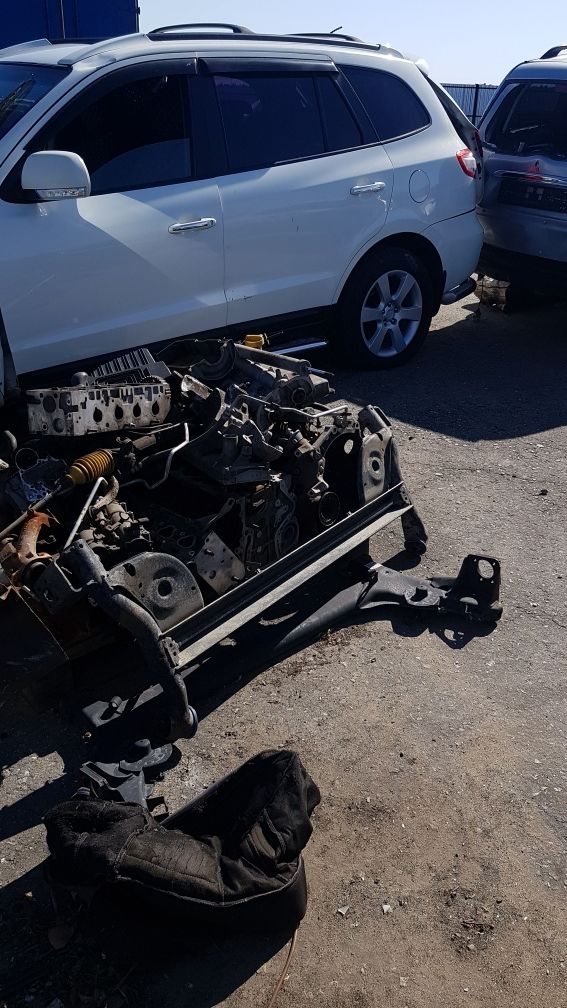 Хюндай Санта фе Hyundai Santa fe 2.7 2008 на запчасти.