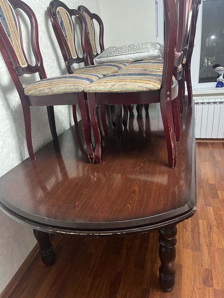 Продам стол со стульями