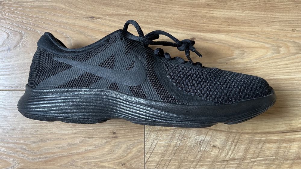 Продам кросовки Nike, оригинал