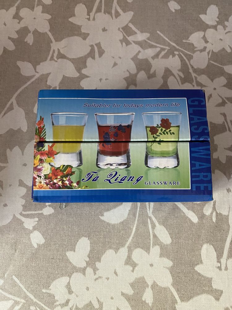 Продам сервиз Люминарк, вазу, салатницы, стаканы